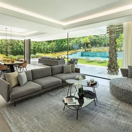 Newly Built 6 Bdrm Luxury In Nueva Andalucia Apartment *
