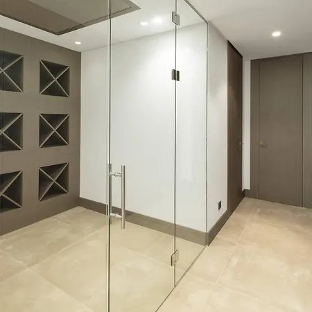 Newly Built 6 Bdrm Luxury In Nueva Andalucia Marbella