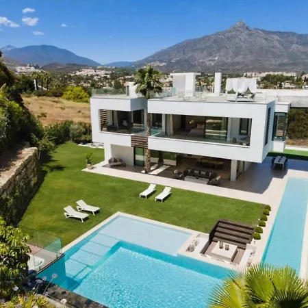 Newly Built 6 Bdrm Luxury In Nueva Andalucia *